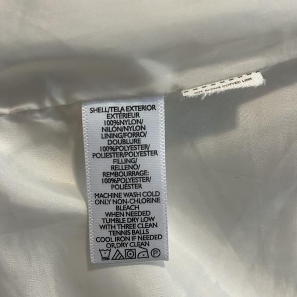 LOFT Puffer Vest - Picture 4 of 6